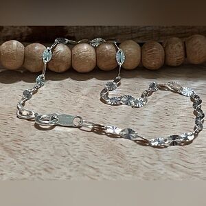 Taxco Bracelet 925 Sterling Silver Starburst Handmade Bracelet 7in long.